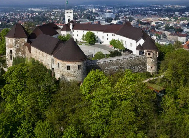 Grad Kozjak, Dolenje Selce, Slovenia, Slovenia